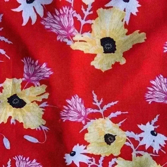 H&M | Divided red floral mini shift dress size 2 - Picture 4 of 4